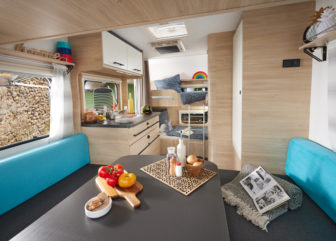 caravane Easy 380CE Salon